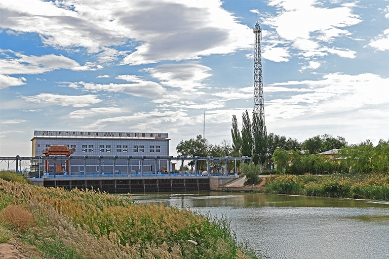 1020001_005_02_s.jpg